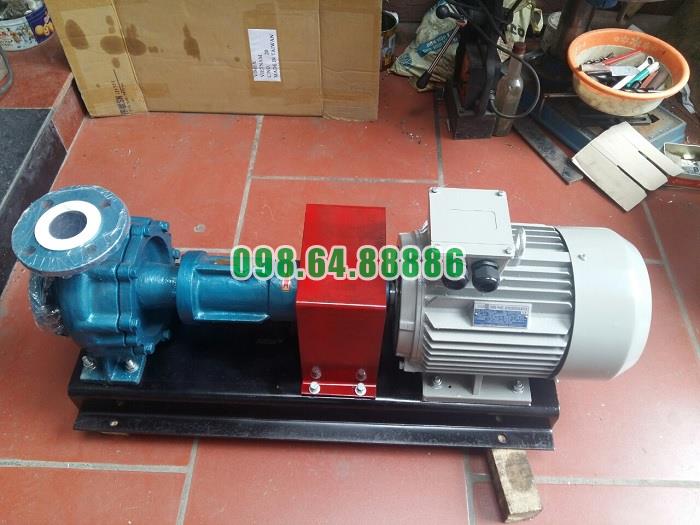 Máy bơm tuần hoàn dầu nóng RY50-32-200 lưu lượng 18 m3/h, tốc độ quay 2900 vòng/phút, công suất 5.5 kW, cột áp 50 m